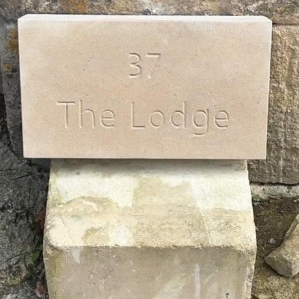 Busy week of stone carving, fitting and deliveries this week