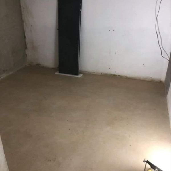 Natural English solid Bath stone flooring